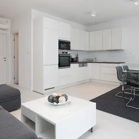 S Luxury Apartment Split