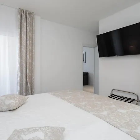S Luxury Lägenhet
