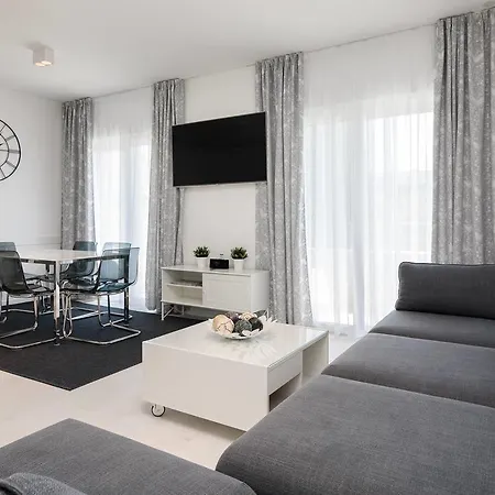 S Luxury Apartment Split