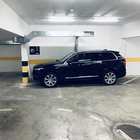 S Luxury Апартаменти